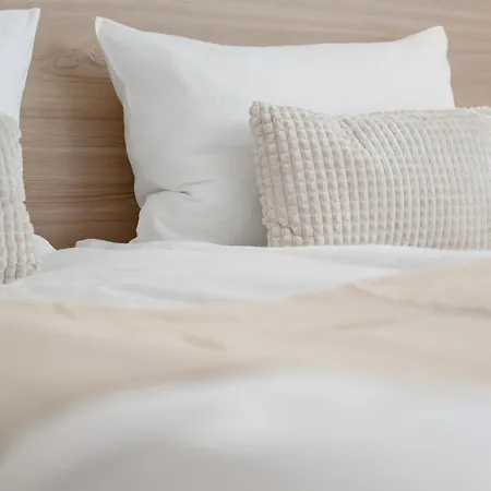 Beautiful White - Beige In By Renters Apartment Breslau