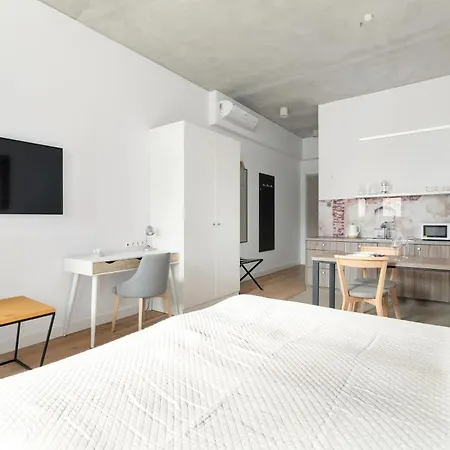 Apartment Beautiful White - Beige In By Renters Breslau