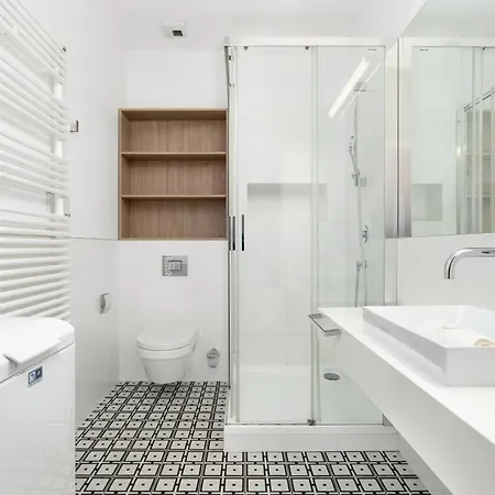 Apartment Beautiful White - Beige In By Renters *