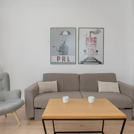 Apartment Beautiful White - Beige With Balcony In By Renters