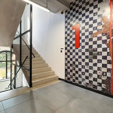 Beautiful White - Beige In By Renters * ורוצלב