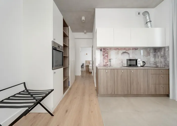 Beautiful White - Beige In By Renters 公寓 *