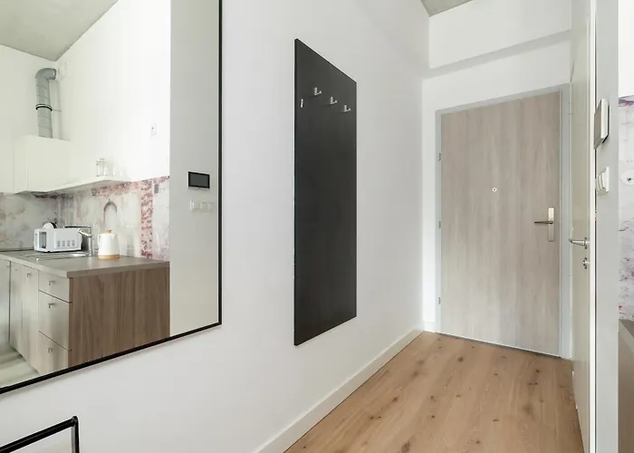 Beautiful White - Beige In By Renters